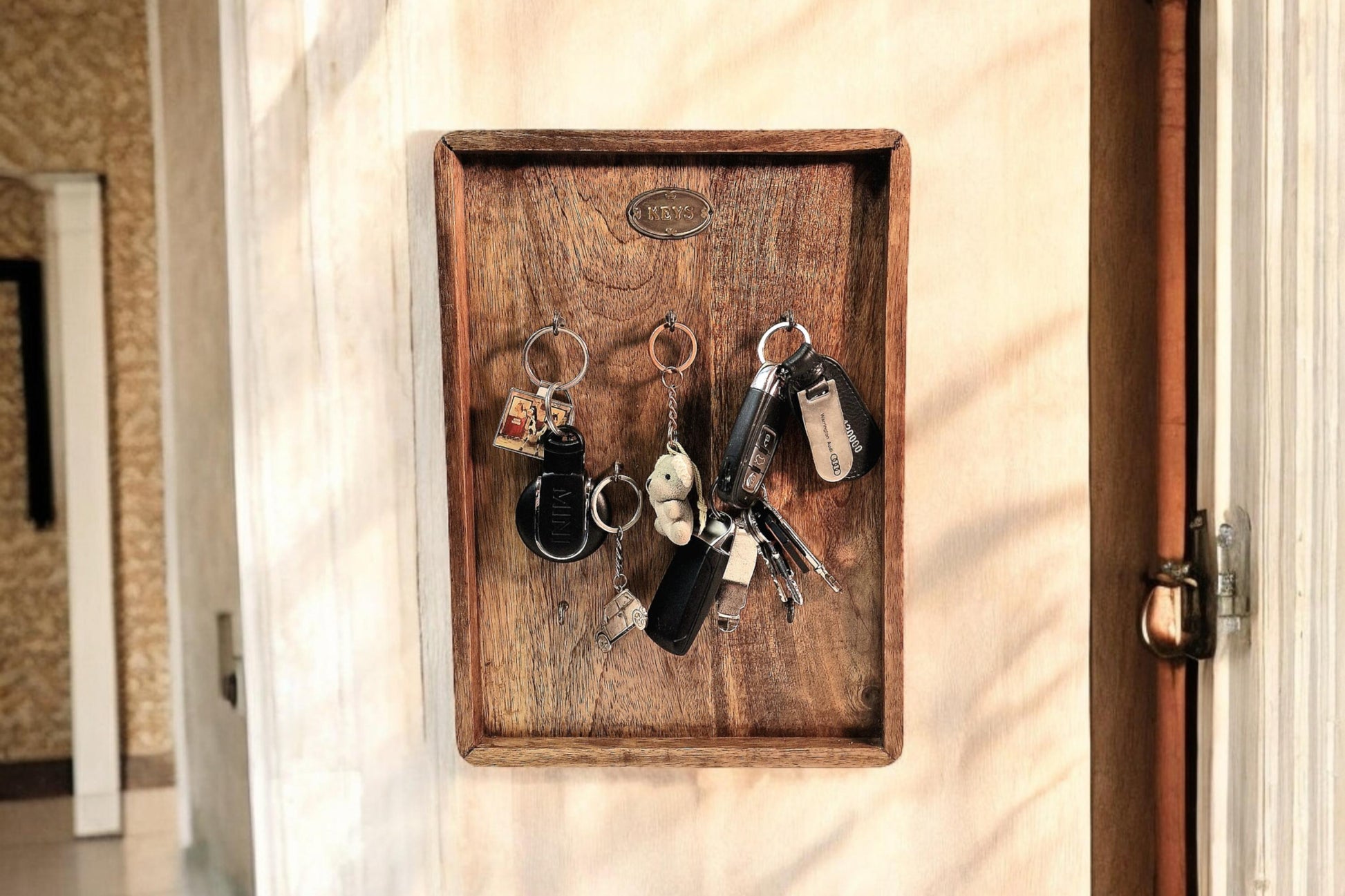 Mango Wood Storage Board for 8 key sets-4