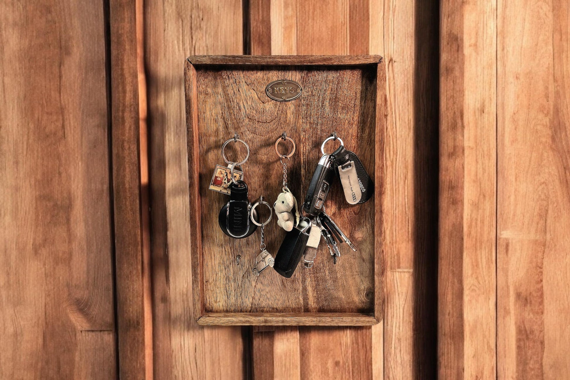 Mango Wood Storage Board for 8 key sets-5